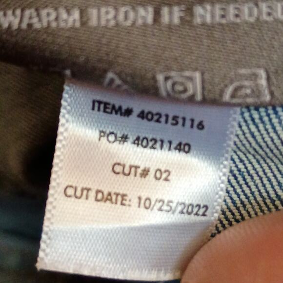 Torrid Women 20W Button Fly Cropped Wide Leg Lightweight Denim Jeans NWT - Picture 8 of 8